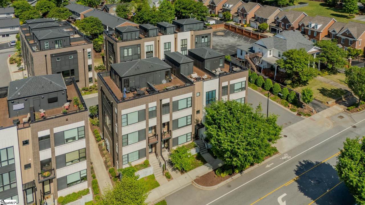 611 Main Street - Photo 1