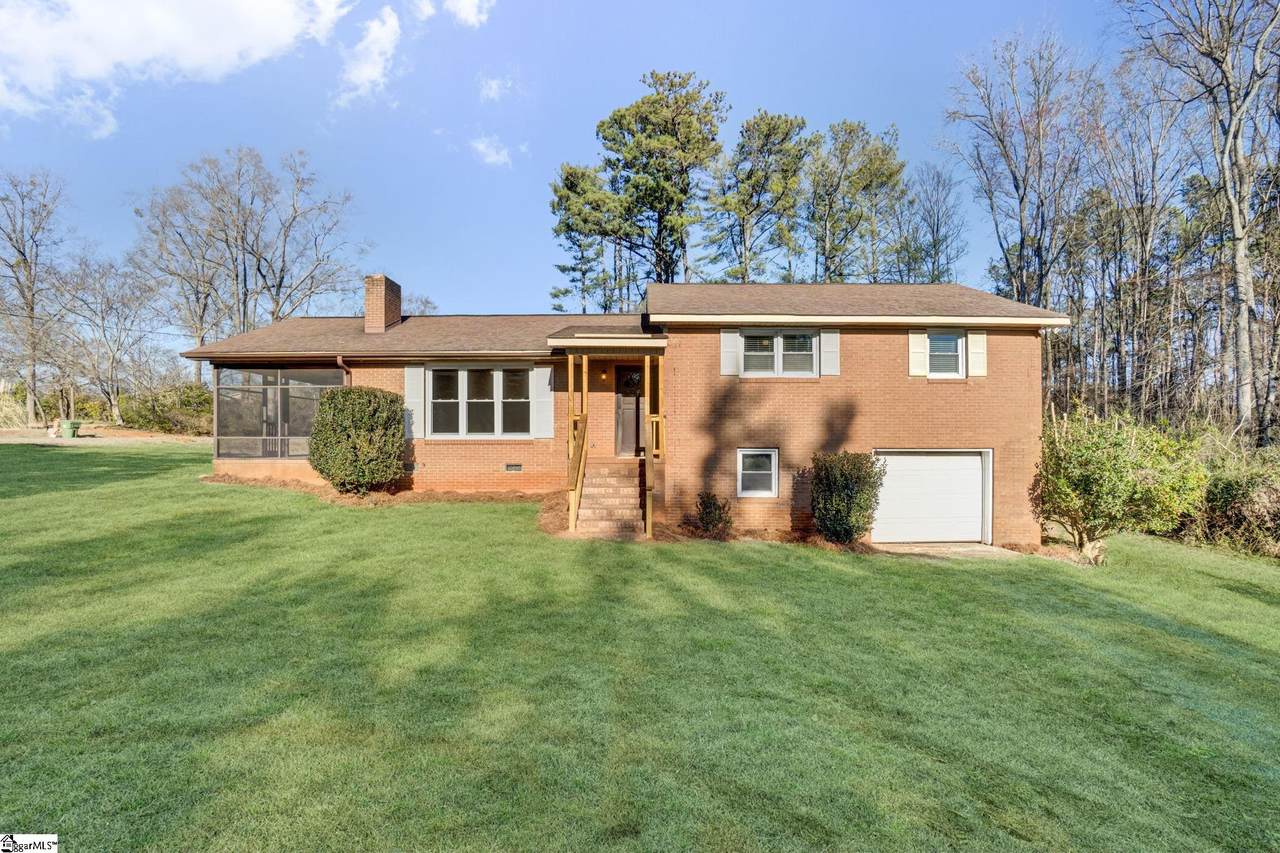 301 Dixon Street - Photo 1