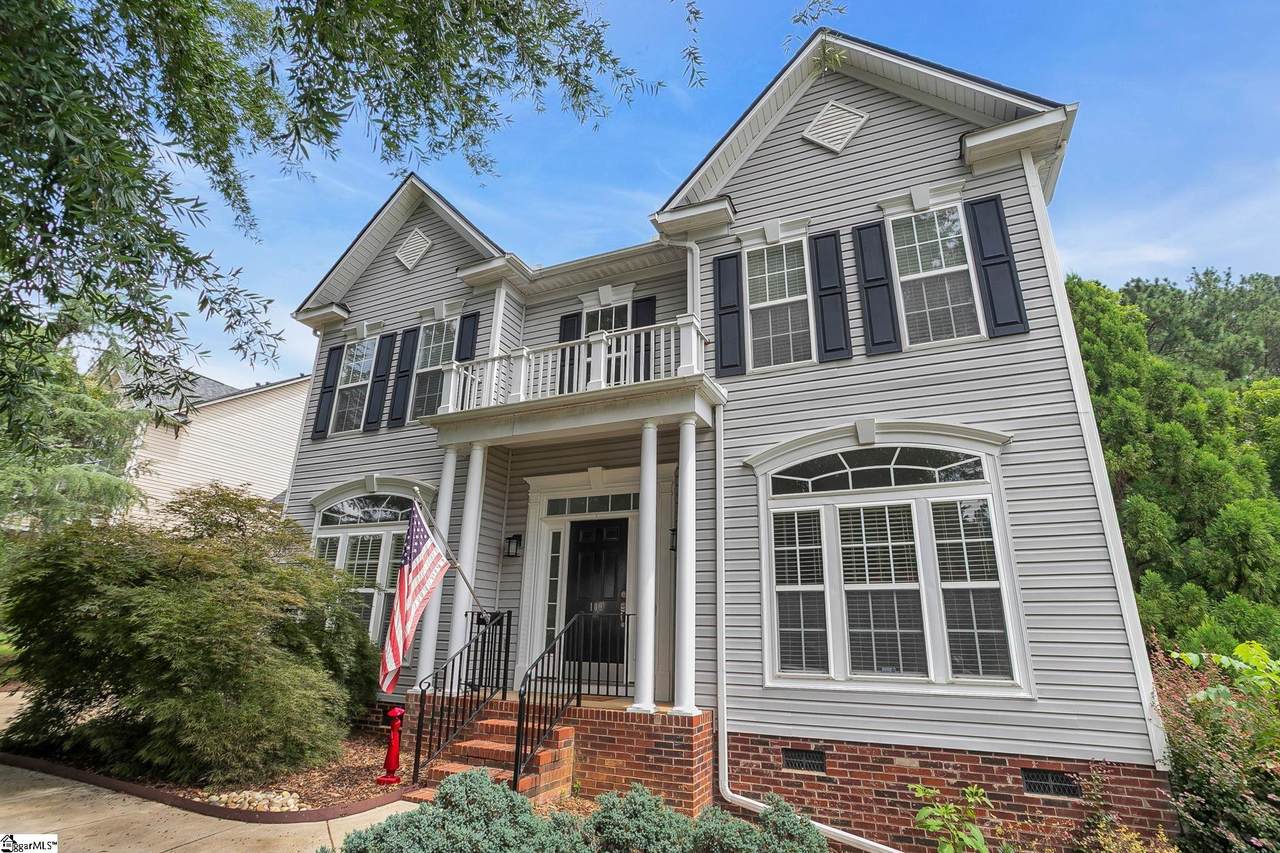 109 Guilford Drive - Photo 1