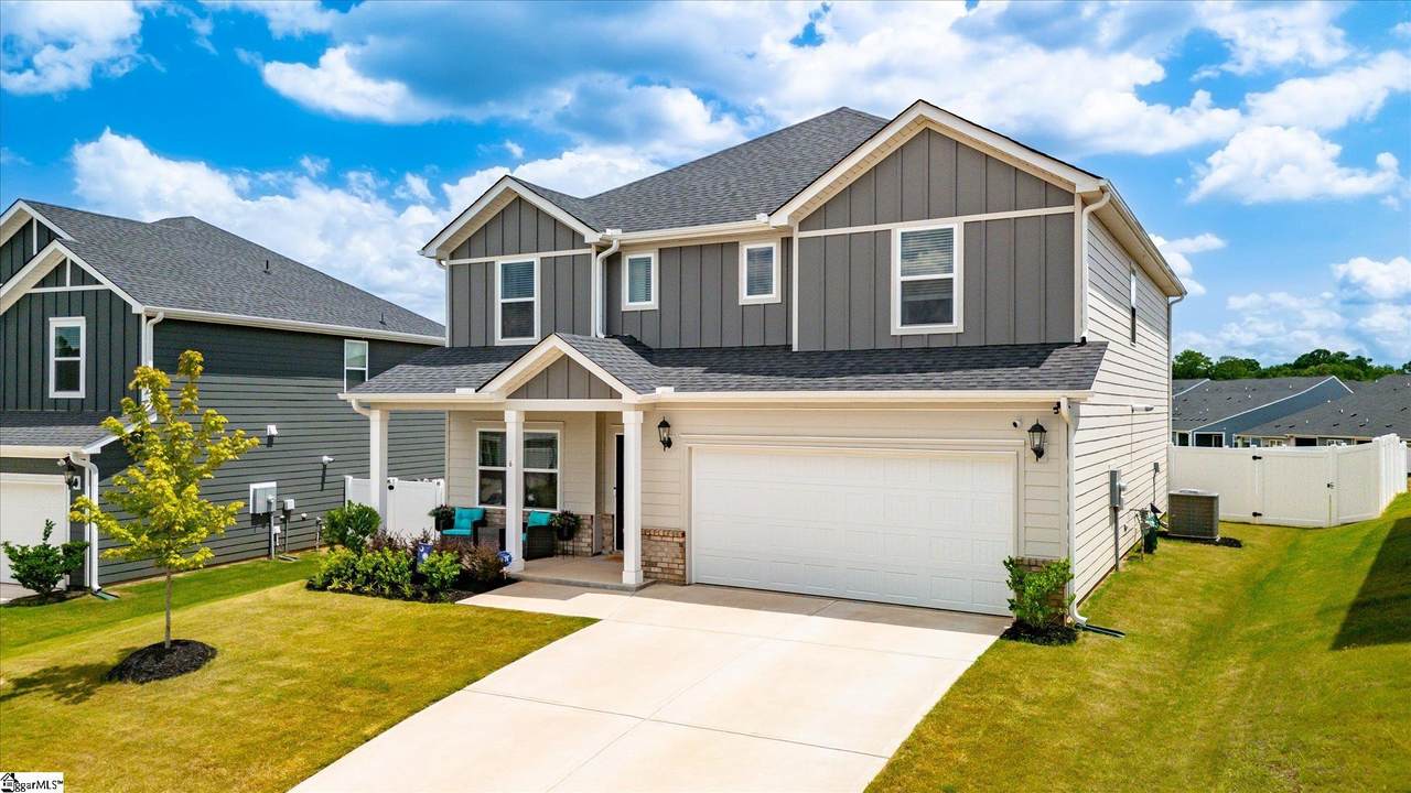 6 Roderick Lane - Photo 1