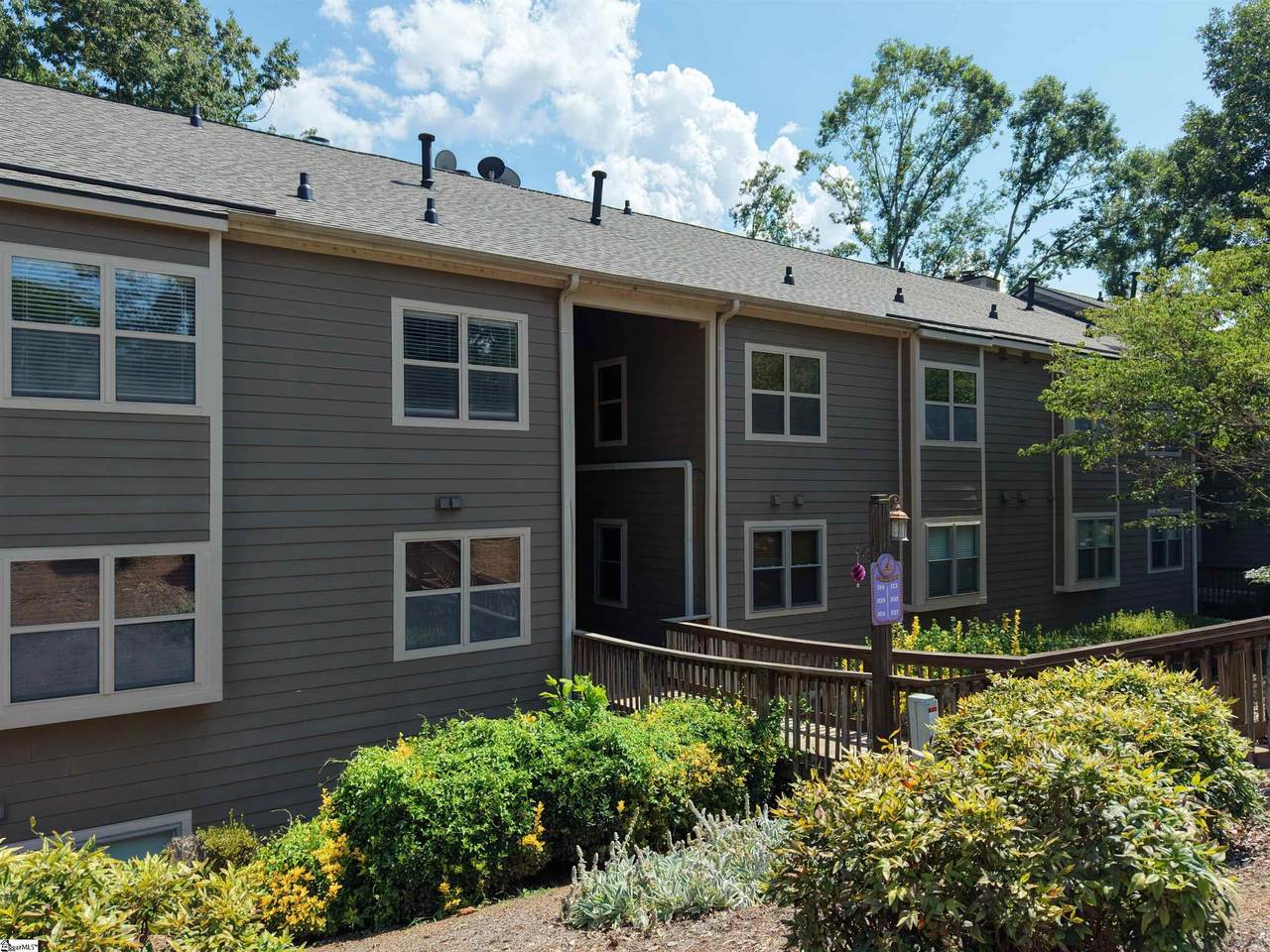 114 Captains Way - Photo 1