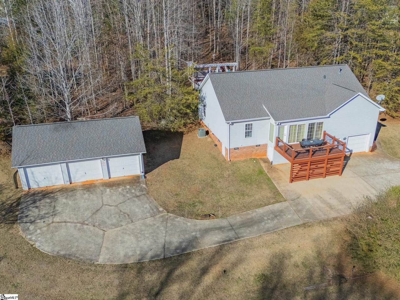 84 Benson Road - Photo 1