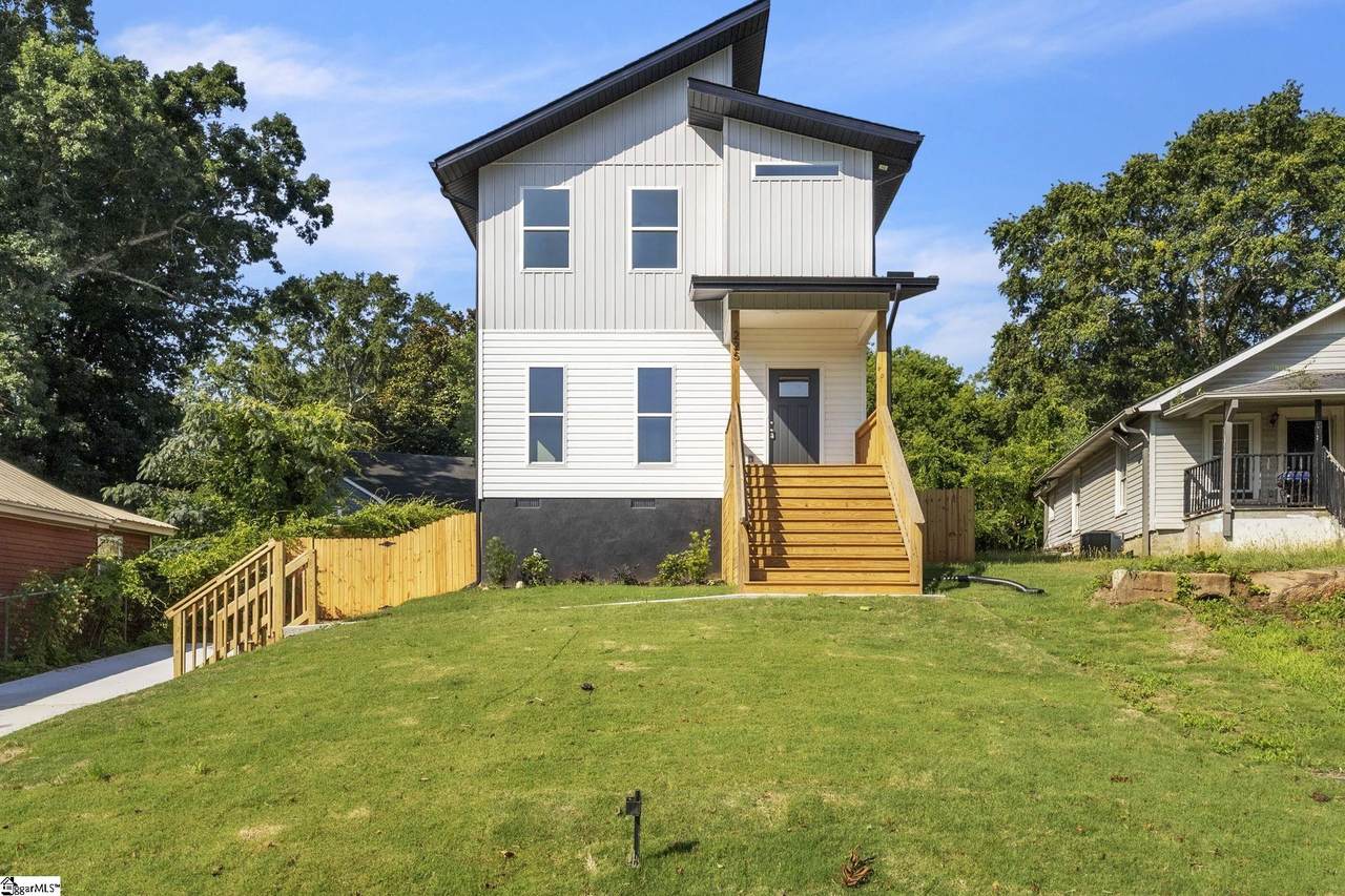 225 Goodrich Street - Photo 1