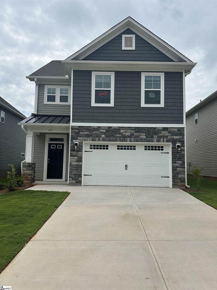 211 Brown Circle - Photo 1