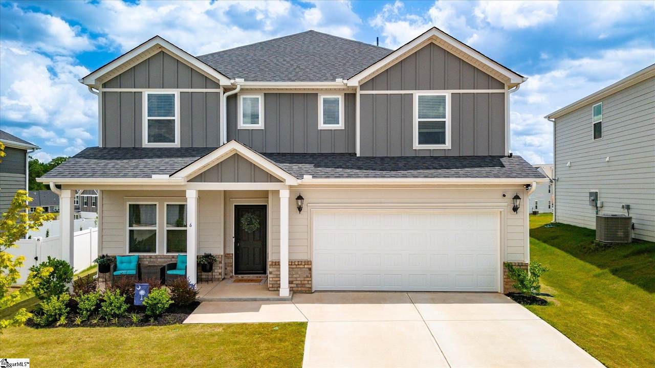 6 Roderick Lane - Photo 1