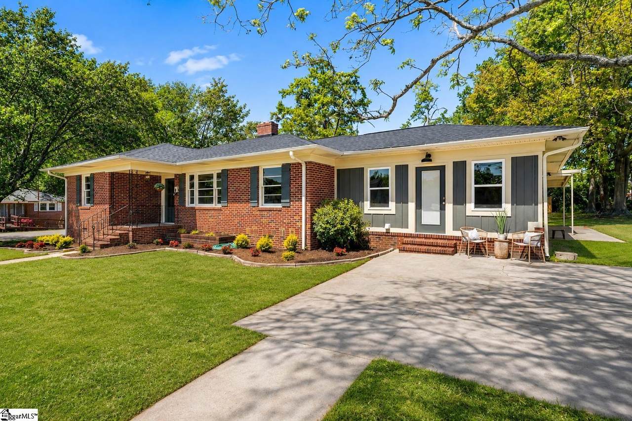 311 Blue Ridge Avenue - Photo 1