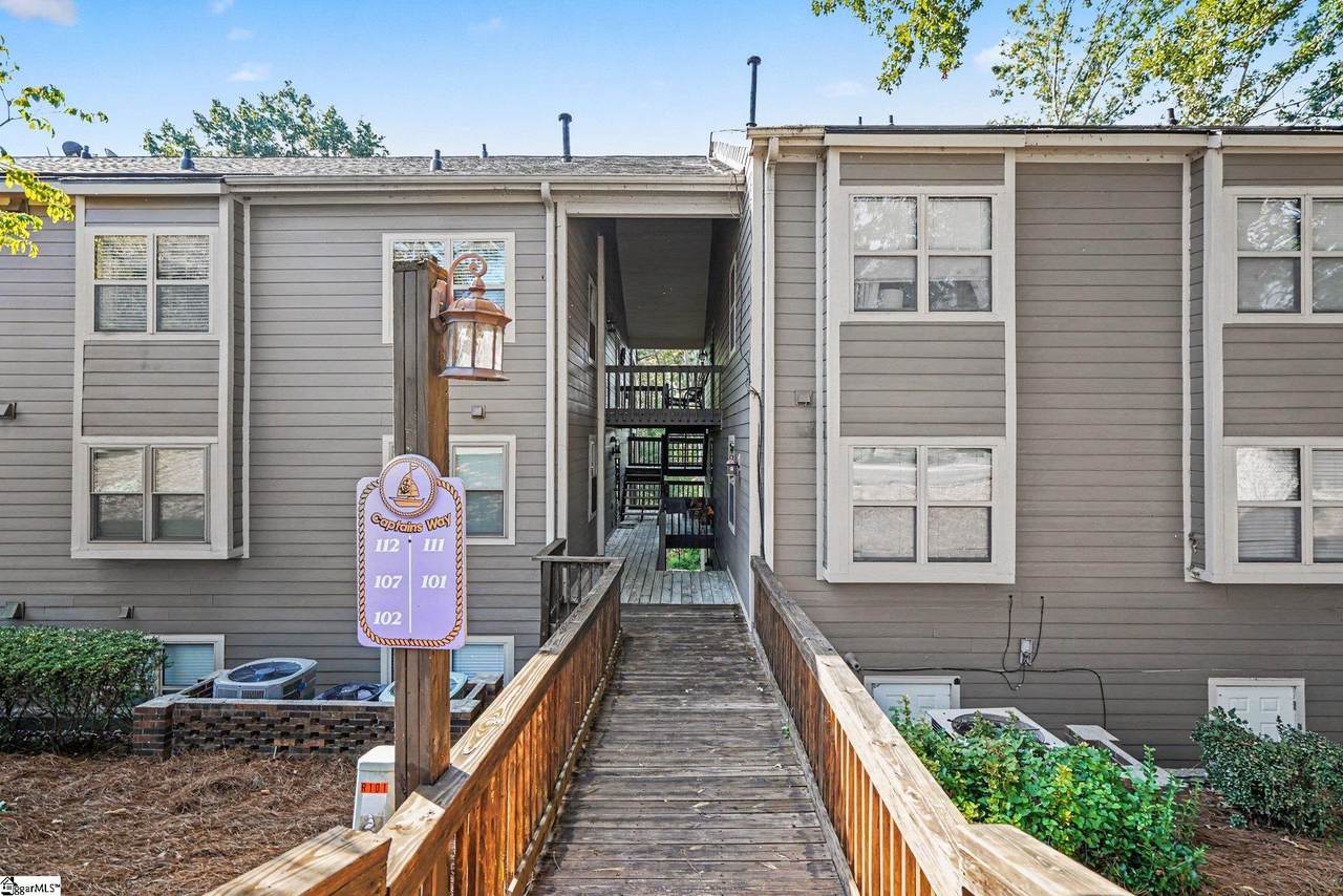 112 Captains Way - Photo 1
