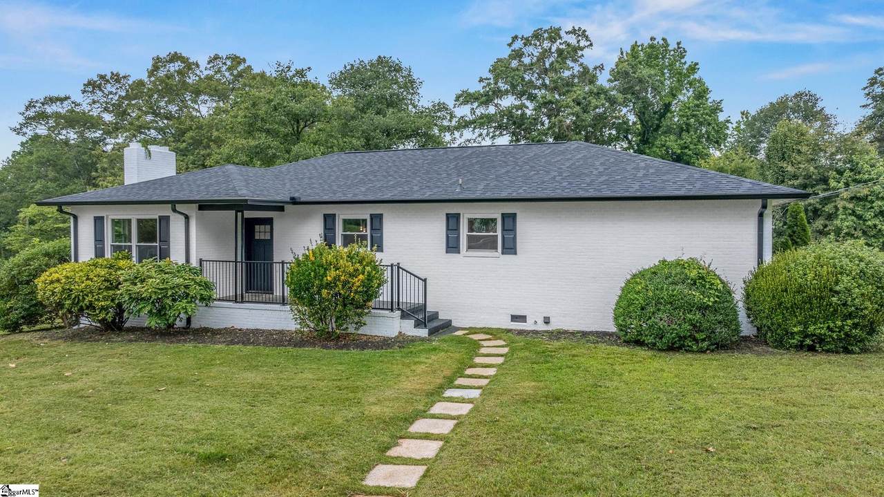 111 Tanglewood Drive - Photo 1