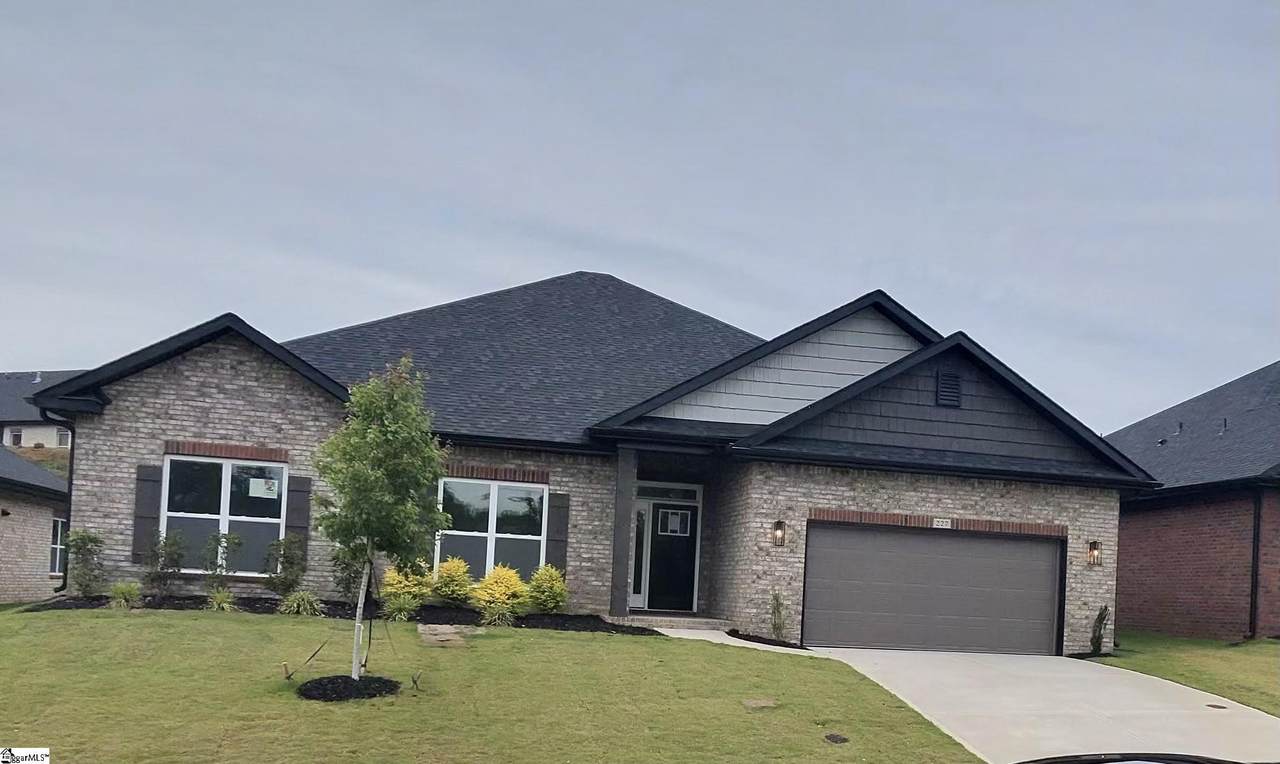 227 Rolling Waters Drive - Photo 1
