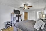 203 Oakwood Drive - Photo 17