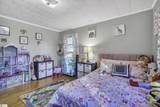 203 Oakwood Drive - Photo 21