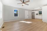 511E Hampton Avenue - Photo 2