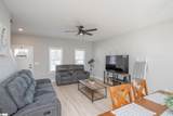 404 Holmes Street - Photo 5