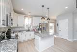 404 Holmes Street - Photo 9