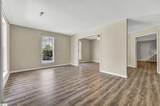 204 Eastwood Drive - Photo 3
