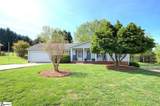 39 Rollingreen Road - Photo 1