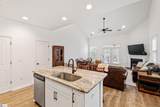 113 Noble Street - Photo 11