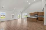 152 Ives Way - Photo 10