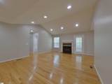 211 Boxwood Lane - Photo 2
