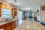 208 Castleton Circle - Photo 15