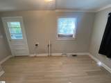 303 Southview Drive - Photo 6