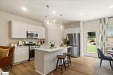 2033 Hillman Way - Photo 11