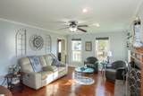 102 Yorkshire Drive - Photo 9