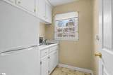 302 Hampton Avenue - Photo 32