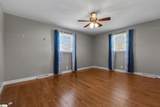 300 N Green Street - Photo 11
