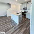 916 Yarn Way - Photo 10