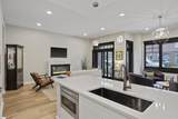 155 Riverplace - Photo 18