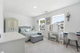 400 Water Garden Place - Photo 19