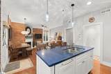325 Hampton Avenue - Photo 11