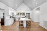 230 Potomac Avenue - Photo 10