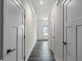 61 Connaught Court - Photo 7