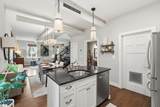 325 Hampton Avenue - Photo 19