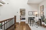325 Hampton Avenue - Photo 22