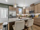 296 College Street - Photo 14