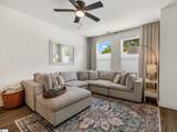 296 College Street - Photo 8