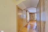 23 Transylvania Street - Photo 5