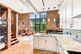 102 Russell Street - Photo 14