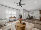 129 Victoria Drive - Photo 14