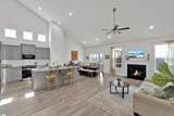 206 Iris Drive - Photo 3