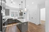 104 Benjamin Boulevard - Photo 15