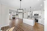 61 Henderson Road - Photo 8