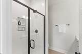 9 Hawthorne Lane - Photo 16
