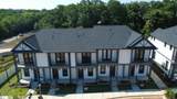 9 Hawthorne Lane - Photo 22