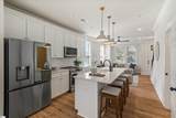 9 Hawthorne Lane - Photo 6