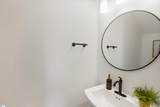 9 Hawthorne Lane - Photo 8
