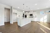 204 Isleview Place - Photo 11